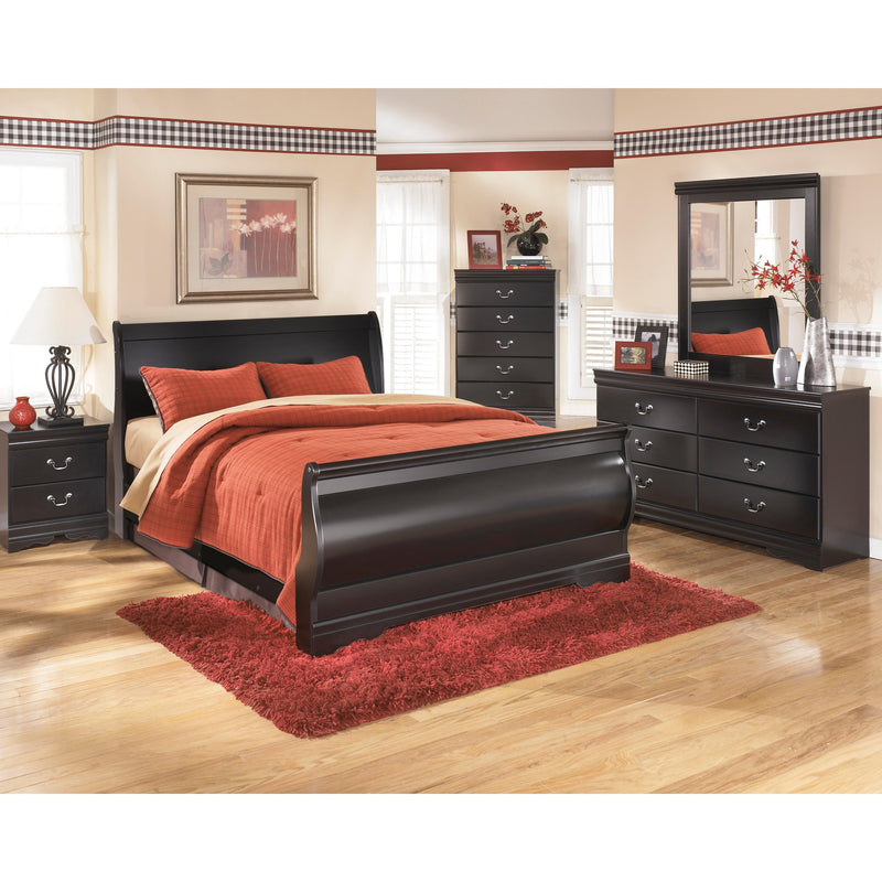 Signature Design by Ashley Huey Vineyard B128B1 Dresser and Mirror IMAGE 6