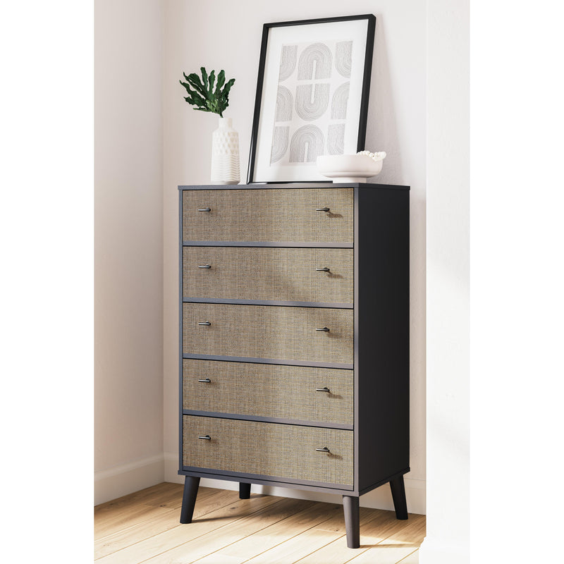 Signature Design by Ashley Charlang 5-Drawer Chest ASY5893 IMAGE 7