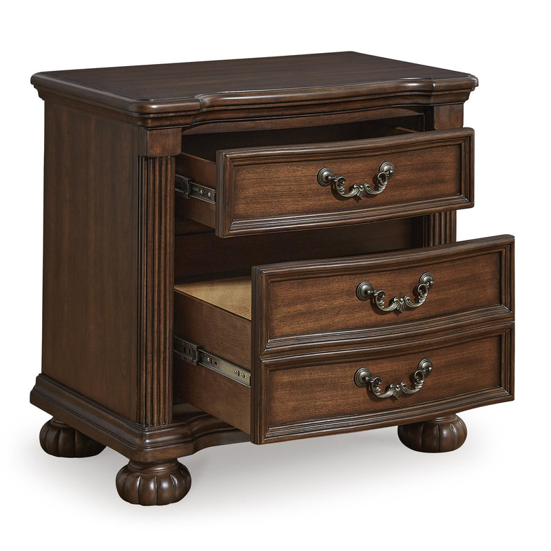 Signature Design by Ashley Lavinton 3-Drawer Nightstand B764-93 IMAGE 2