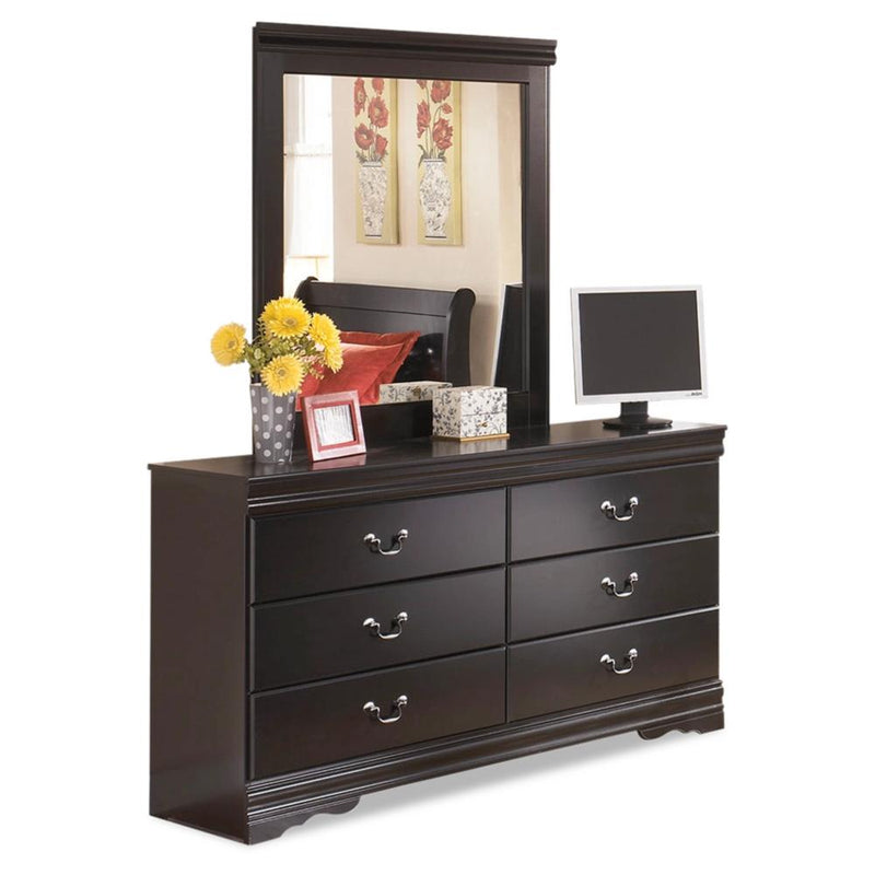 Signature Design by Ashley Huey Vineyard 6-Drawer Dresser ASY1921 IMAGE 2