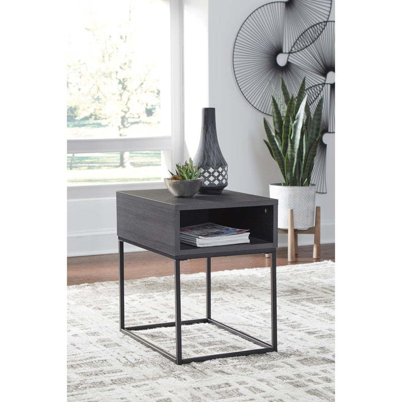 Signature Design by Ashley Yarlow End Table 174066 IMAGE 7