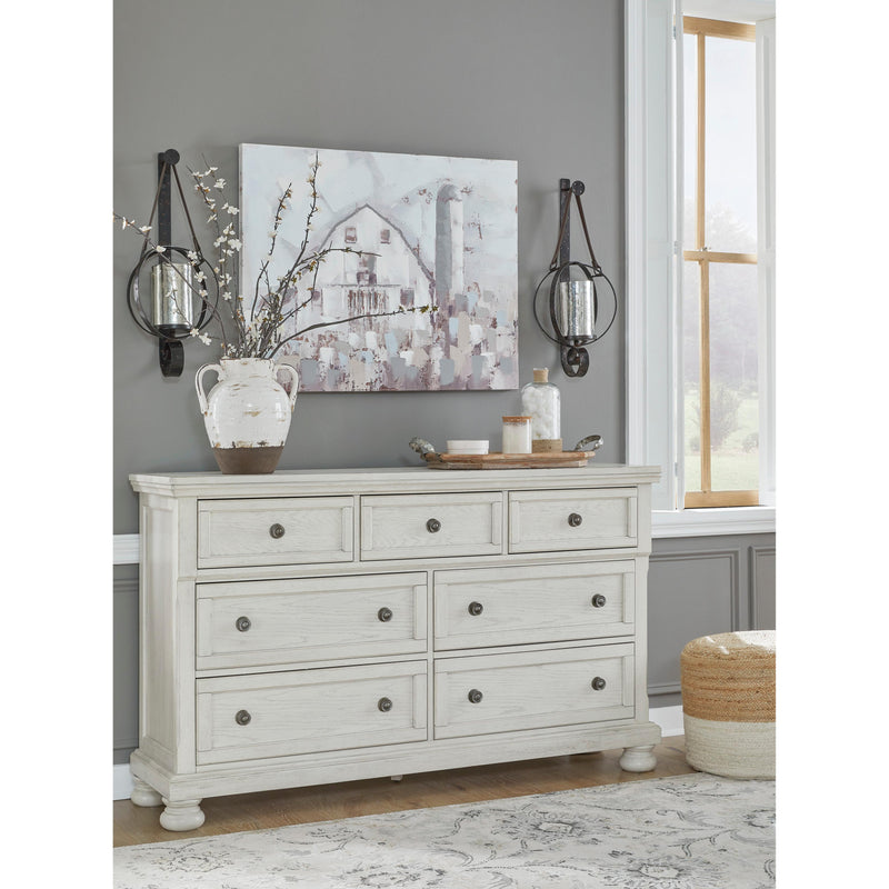 Signature Design by Ashley Robbinsdale 7-Drawer Dresser ASY0490 IMAGE 5